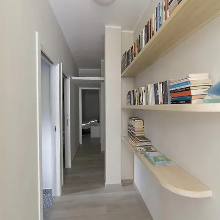 Casaviva - Blue Penthouse With Parking In Santa M
